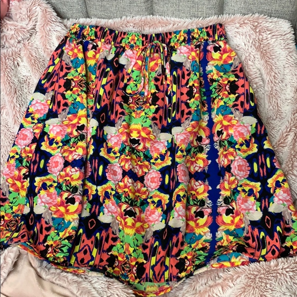 EVERYTHING MUST GO Xhilaration skirt